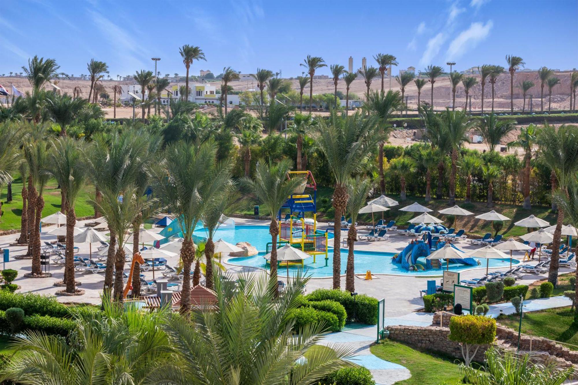เอ็กซ์พีเรียนซ์ ไคโรซิซ พรีเมียร์ นามา เบย์ Hotel ชาร์มเอลชีค ภายนอก รูปภาพ Hilton Luxor Resort